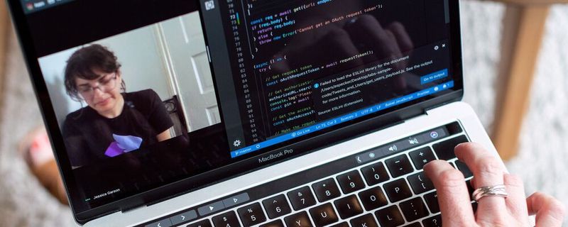 Freelancer müssen nicht nur fachlich top-qualifiziert sein, sie müssen den Leuten auch davon erzählen. Freelancer müssen nicht nur fachlich top-qualifiziert sein, sie müssen den Leuten auch davon erzählen.