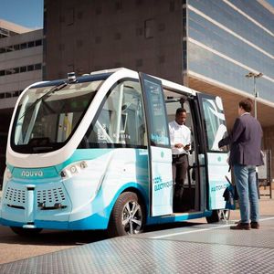 Robo-Taxis und Kleinbusse sind die ersten „Use Cases“ für das autonome Fahren. (Navya)
