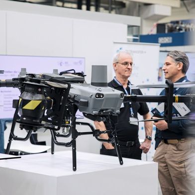 Mit seinen Anlagenlösungen für die Serienproduktion von Drohnenkomponenten und elektrischen Antriebssystemen unterstützt Grob Hersteller auf dem Weg von der Prototypenfertigung zur industriellen Serienproduktion. (Bild: Grob-Werke)