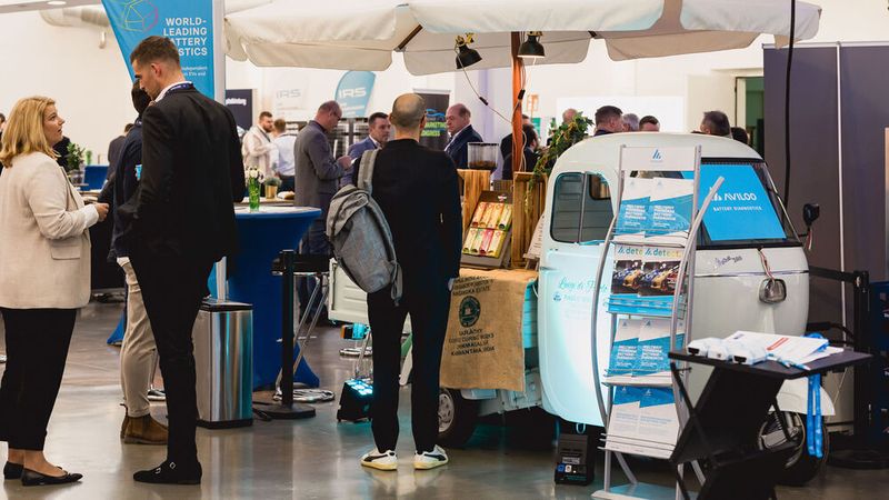 ...oder die rollende Kaffeebar (gesponsert von Aviloo). (Bild: Stefan Bausewein)