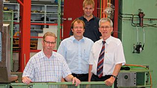 V.l.: Horst Gerards (System Tec), Detlev Gunia (R&D), Wolfgang Schmitt (System Tec), Reiner Rohde (R&D). (Bild: R&D)