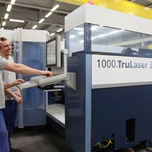 Für die 180 Mitarbeiter, die in der Fertigung der Trulaser 3030 arbeiten, war das ein stolzer Moment. 