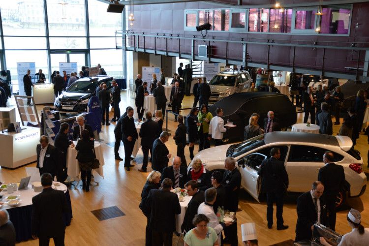 Händler aus ganz Deutschland nutzten die Tagung zum Austausch. (Foto: Achter)