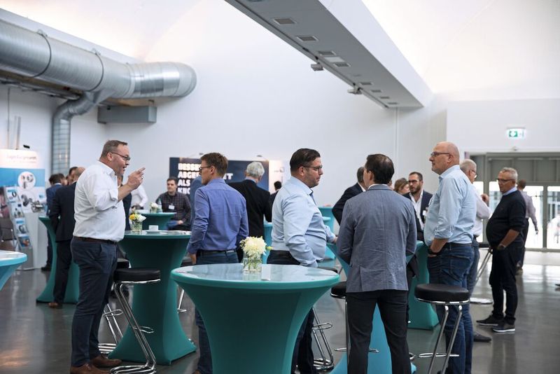 Gehört dazu: Gute Pausengespräche über die Forengrenzen hinweg. (Bild: Oxana Gruber Photography)