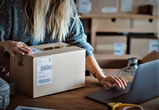 Jetzt liegt der neue Retouren-Report von Trusted Returns vor. Lesen Sie hier, wie das aktuelle Kaufverhalten der Deutschen aussieht respektive sich seit dem letzten Mal verändert hat und welche Wünsche man an die Händler richtet. Jetzt liegt der neue Retouren-Report von Trusted Returns vor. Lesen Sie hier, wie das aktuelle Kaufverhalten der Deutschen aussieht respektive sich seit dem letzten Mal verändert hat und welche Wünsche man an die Händler richtet.