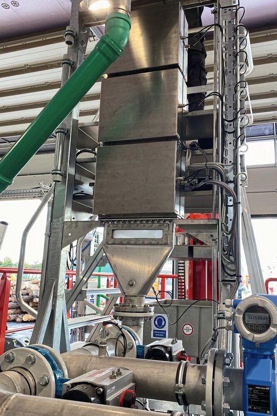 Die  Reust-Hochfrequenzreinigung funktioniert mittels Sonofragmentation, bei der instabile Partikel abgesprengt werden. (Bild:  Eggersmann Anlagenbau)