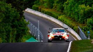 Die Erkenntnisse aus dem Motorsport nutzt ROWE für die Weiterentwicklung des eigenen Vollsortiments. (Bild: ROWE/Gruppe C)