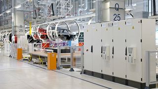 Rittal will auf der 9. Internationalen Zuliefererbörse (IZB) in Wolfsburg zeigen, wie aktuelle und zukünftige Schaltschrank-Standards in der Automobilindustrie aussehen. (Foto: BMW AG / Fotograf: Martin Klindtworth)