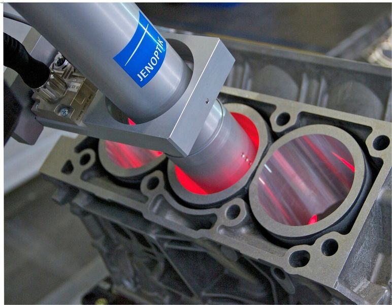360° Rundumblick in Zylinderbohrungen. (Bild: Jenoptik Industrielle Messtechnik)
