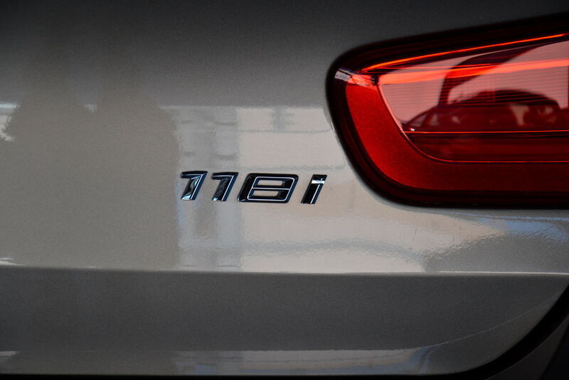 … um den Onlinebetrag sowie die Bildergalerie für den BMW 118i fertig zu machen. (Michel / »kfz-betrieb«)