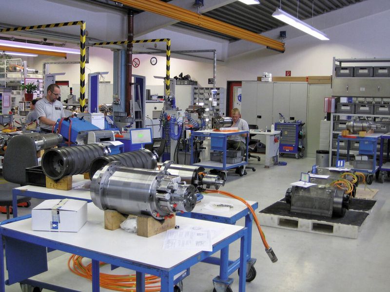Bild 4: Die Serviceabteilung übernimmt auch die Reparatur von Fremdspindeln in kürzestmöglicher Zeit. (Bild: Weiss)