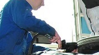 Seit Jahrzehnten eine sprudelnde Einnahmequelle: das Geschäft mit Ölen. Doch der Druck auf der Leitung lässt nach – oder etwa nicht? (Foto: Dominsky)