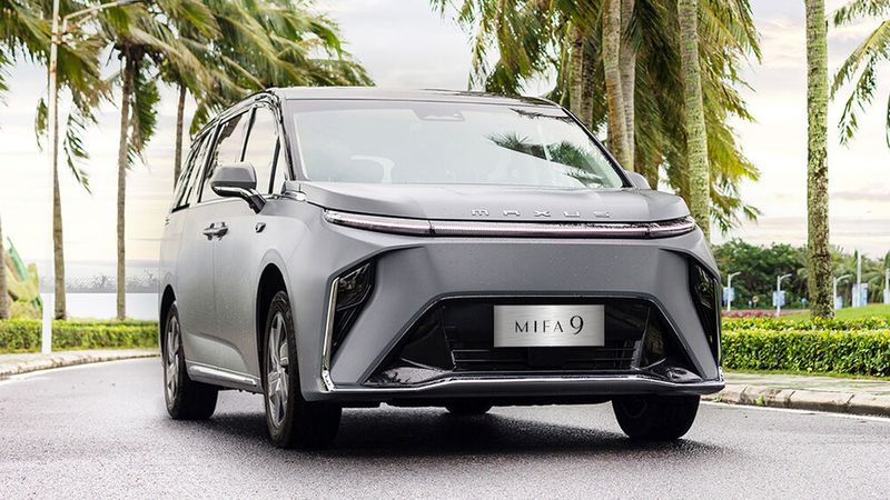 Angetrieben wird der in der Topversion rund 2,6 Tonnen schwere Van von einem 180 kW/245 PS starken E-Motor an der Vorderachse.  (Bild: Maxus)