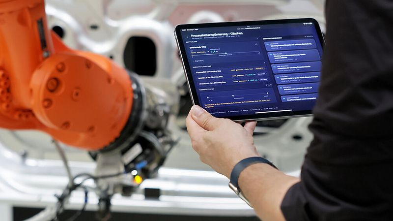 Agentische KI kann anspruchsvolle, komplexe Aufgaben übernehmen und passgenaue Lösungen vorschlagen. (Bild: Fraunhofer IWU)