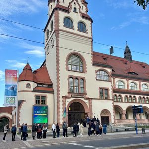 Der 2. TI-Summit startete am 7. Oktober in der Leipziger Kongresshalle am Zoo – mit großem Andrang und bei bestem Wetter.(Bild:  VIT / Nicola Hauptmann)
