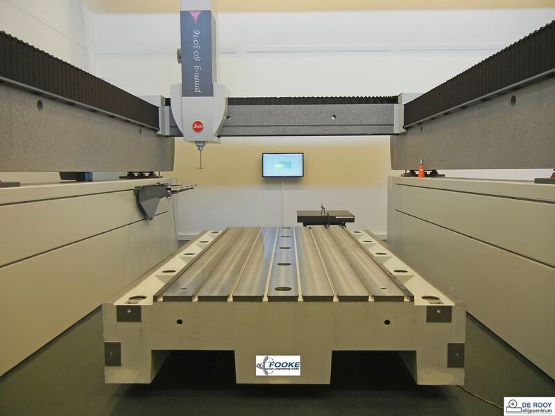 Bild 1: Messmaschine aus Hartgestein, Maschinenbett von der Firma Fooke aus Nanodur-Beton. (RWTH Aachen)