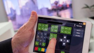 Sogenannte „Smart Home“-Geräte sind eine feine Sache. Doch was viele nicht wissen, oder verdrägngen: Altgeräte sind ein Sicherheitsrisiko und ein gefundenes Fressen für Cyberattacken. Eine aktuelle Studie zeigt, wie es sich damit verhält. (Bild: S. Amthing)