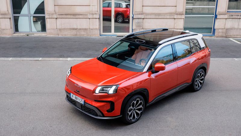 Der 4,60 m lange Aion V kommt mit seiner 75 kWh Batterie bis zu 520 km weit. (Bild: GAC)