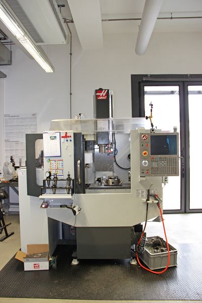 Die Super-Mini-Mill benötigt dank ihrer schlanken Statur wenig Platz und kann mit einem Zweitonnenstapler bewegt werden. (Bild: Sonnenberg)