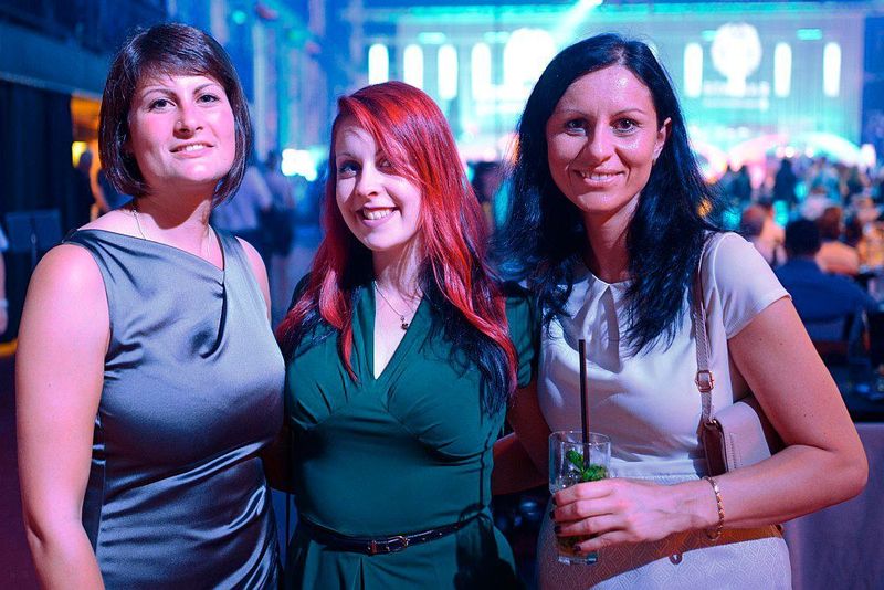 Die Herweck-Mitarbeiterinnen Tanja Schaumburg, Lisa Dörrenbächer und Christina Molnár (Herweck)