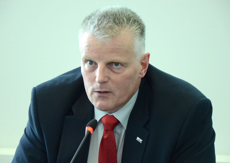 Hans Sondermann, Geschäftsführer Vertrieb & Marketing bei SEW-Eurodrive: „ Wenn wir von einem ins Haus stehenden Umbruch sprechen, dann meinen wir die unter dem Schlagwort Industrie 4.0 laufende Entwicklung, die die industrielle Produktion in den kommenden Jahren nachhaltig beeinflussen wird. (Bild: Michel)