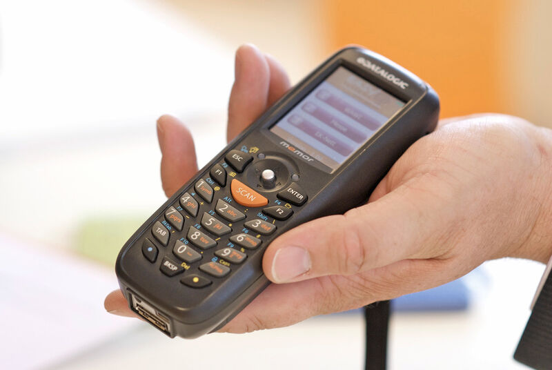 Das mobile Datenerfassungsgerät Memor von Datalogic – bei Easy Systems in „Eddi“ umgetauft – erfüllt sämtliche Anforderungen wie intuitive Bedienung, Robustheit oder funktionelle Erweiterbarkeit. (Bild: Easy Systems)