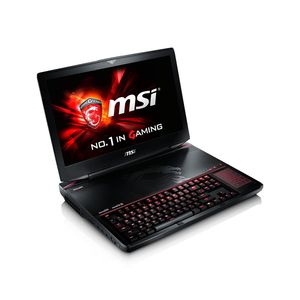 Das weltweit erste Gaming-Notebook mit mechanischer Tastatur: Das MSI GT80 Titan SLI mit 18,4-Zoll-Display. Neben dem Keyboard sitzt ein großes Touchpad, das auch als Ziffernblock dient.