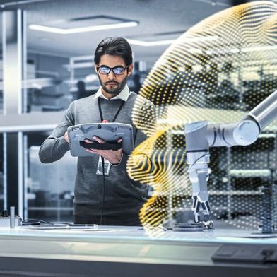 Mit Dynamic Safety wird eine effiziente Kooperation zwischen Menschen und Robotern Wirklichkeit.  (Bild: Gorodenkoff@shutterstock.com)