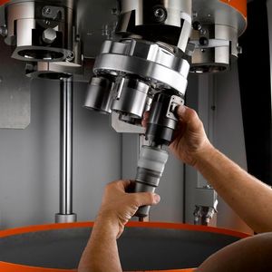 Mit dem neuen Schnellspannsystem von Otec ist das Wechseln von Werkzeugen nur noch eine Frage von wenigen Sekunden.