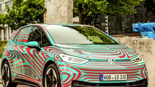 Der ID3 wird auf der IAA offiziell enthüllt. Nun hat VW für 30.000 Einheiten des Modells Reservierungen vorliegen.  (Volkswagen)