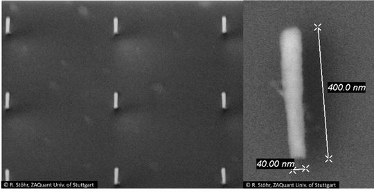 Nanostäbchen mit einem Abstand von 1 µm, geschrieben auf Silizium mit 2000 µC/cm² bei 50 kV und entwickelt mit AR 300-44 (2,38 % TMAH).(Bild:  Allresist)