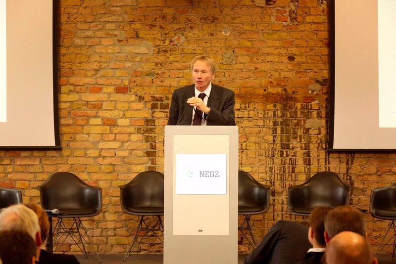 Dr. Andreas Goerdeler, Ministerialdirigent im Bundeswirtschaftsministerium, bei seinem Einführungsvortrag (© NEGZ)