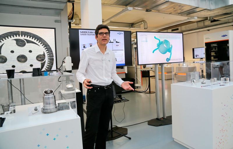 Neue Technologien bei GF Machining Solutions: Vorstellung verschiedener Laserbearbeitungen. (Anne Richter, SMM)