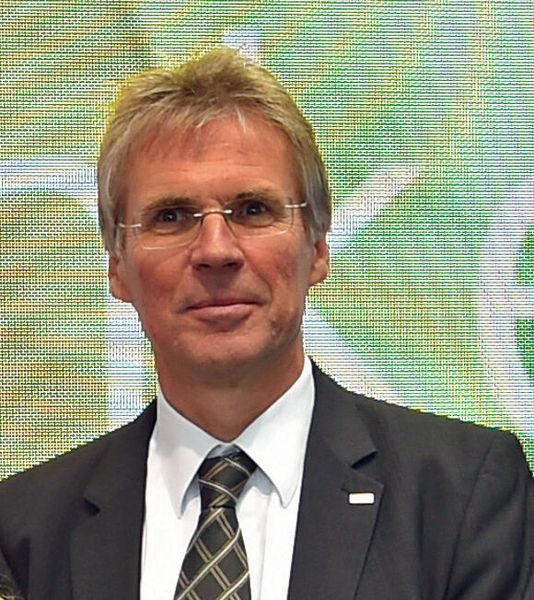 Holger Hanselka auf der Hannover-Messe 2017. (Bild: Holger Hanselka (2017) / Deutsches Zentrum für Luft- und Raumfahrt (DLR) / CC BY / Wikimedia Commons)