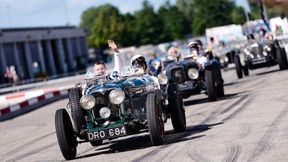 Mit rund 300 Rennfahrzeugen war das Vintage-Demo-Racing ein echtes Highlight der diesjährigen Klassikwelt Bodensee. (Bild: Messe Friedrichshafen)