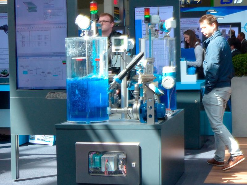 Das Partnerland USA steht im Zentrum der diesjährigen Hannover Messe 2016. (Bild: konstruktionspraxis)