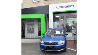 Autoschmitt hat in Frankfurt seinen ersten Showroom für Skoda eröffnet. (Grimm / »kfz-betrieb«)