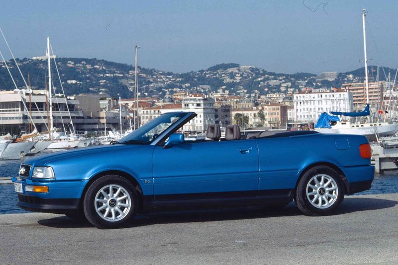 Vom Cabrio gingen bis zur Einstellung im Jahr 2000 ... (Audi)