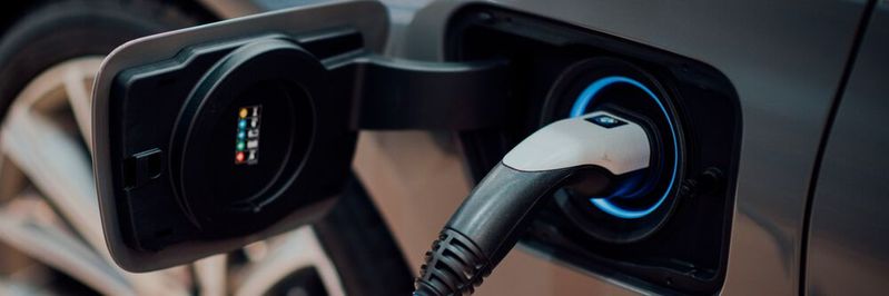 An electric vehicle can be defined as any vehicle that uses one or more electric or traction motors for propulsion. (Source:  gemeinfrei / Unsplash)