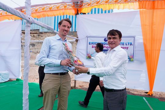 Stephan Eirich und  der Managing Director von Eirich India, Sourav Sen, nach dem feierlichen Spatenstich für den Bau des neuen Standortes im indischen Chakan in Pune.(Bild:  Eirich)