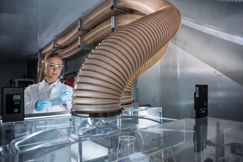 Eramet, BASF und Suez kooperieren für die Entwicklung eines innovativen Kreislaufsystems für das Recycling von Lithium-Ionen-Batterien. (BASF)