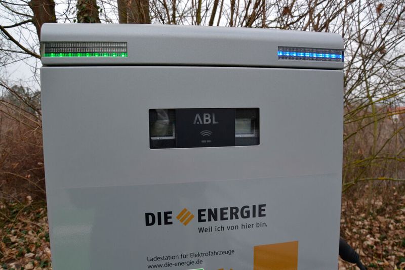 … blau umschalten.  (Bild: Michel/»kfz-betrieb«)