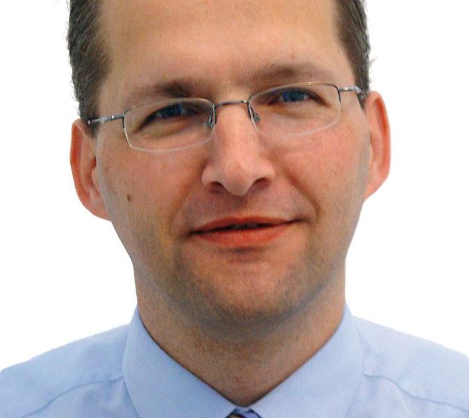 Marc Decker, Vertriebsleiter bei der Gräbener Maschinentechnik GmbH: „Die Frage ist, wie die eingesetzten Stähle so erwärmt werden können, dass die geforderten Bauteileigenschaften erreicht werden und die dafür erforderlichen zusätzlichen energetischen Aufwendungen möglichst gering sind.“ Bild: Gräbener (Archiv: Vogel Business Media)