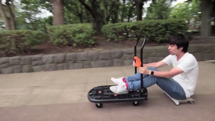 das geht natürlich auch mit dem leeren Transportwagen (Bild: Cocoa Motors)