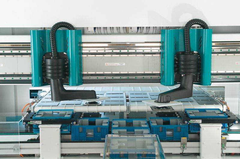 Der Speedpicker ist ein neues Automationssystem, das speziell für die Anforderungen bei der Produktion kristalliner Solarzellen entwickelt wurde. (Bild: Manz)