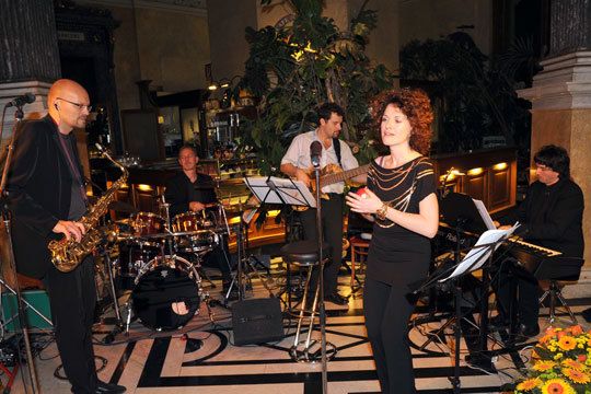 Die Wiener Band „Betty Blue“ begleitete den Galaabend musikalisch. (Archiv: Vogel Business Media)