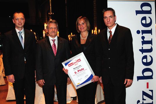 Jury und Herstellervertreter waren sich einig: Monika Lütz hat den 2. Platz verdient. (Archiv: Vogel Business Media)