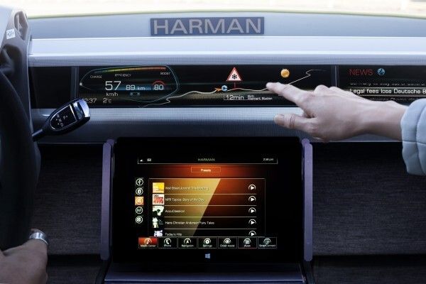 Mit dem vollelektrisch angetriebenen Konzeptfahrzeug „XchangE“ zeigt die Schweizer Ideenschmiede Rinspeed auf dem Genfer Auto-Salon die Zukunft des autonomen Fahrens.  (Rinspeed)