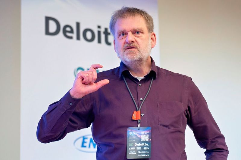 „Mit Open-Source-Software haben wir in Europa eine sehr gute Antwort auf die Geschwindigkeit, mit der in China entwickelt wird“, betonte Detlef Zerfowski (ETAS).  (Bild: VDA/CHLietzmann)