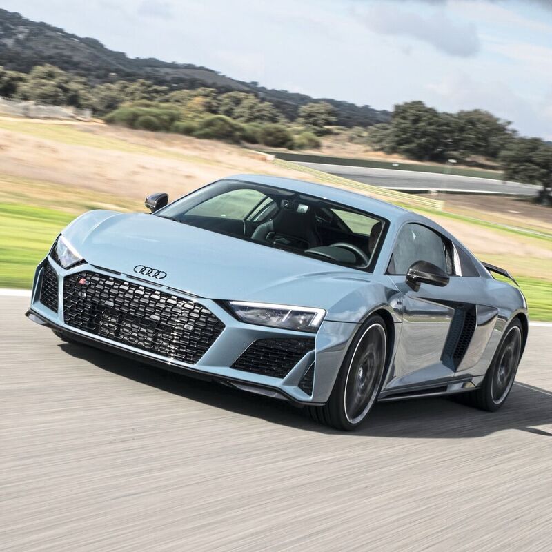 Audi hat die 2015 vorgestellte zweite Modellgeneration des Supersportwagens R8 umfassend überarbeitet.